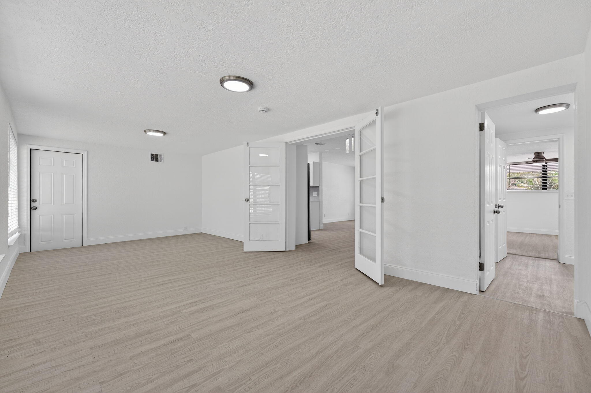 LYONS PARK - Residential