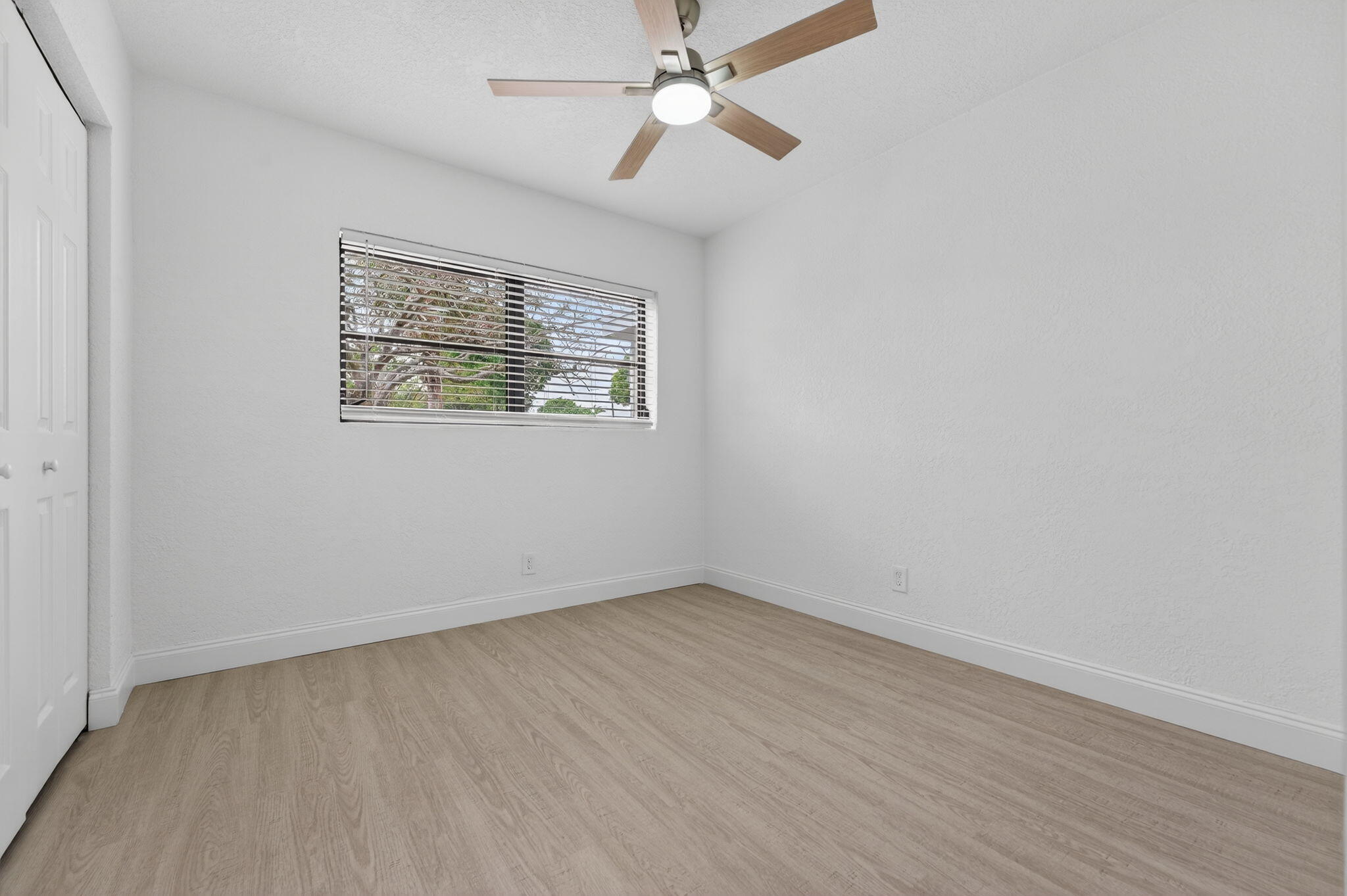 LYONS PARK - Residential