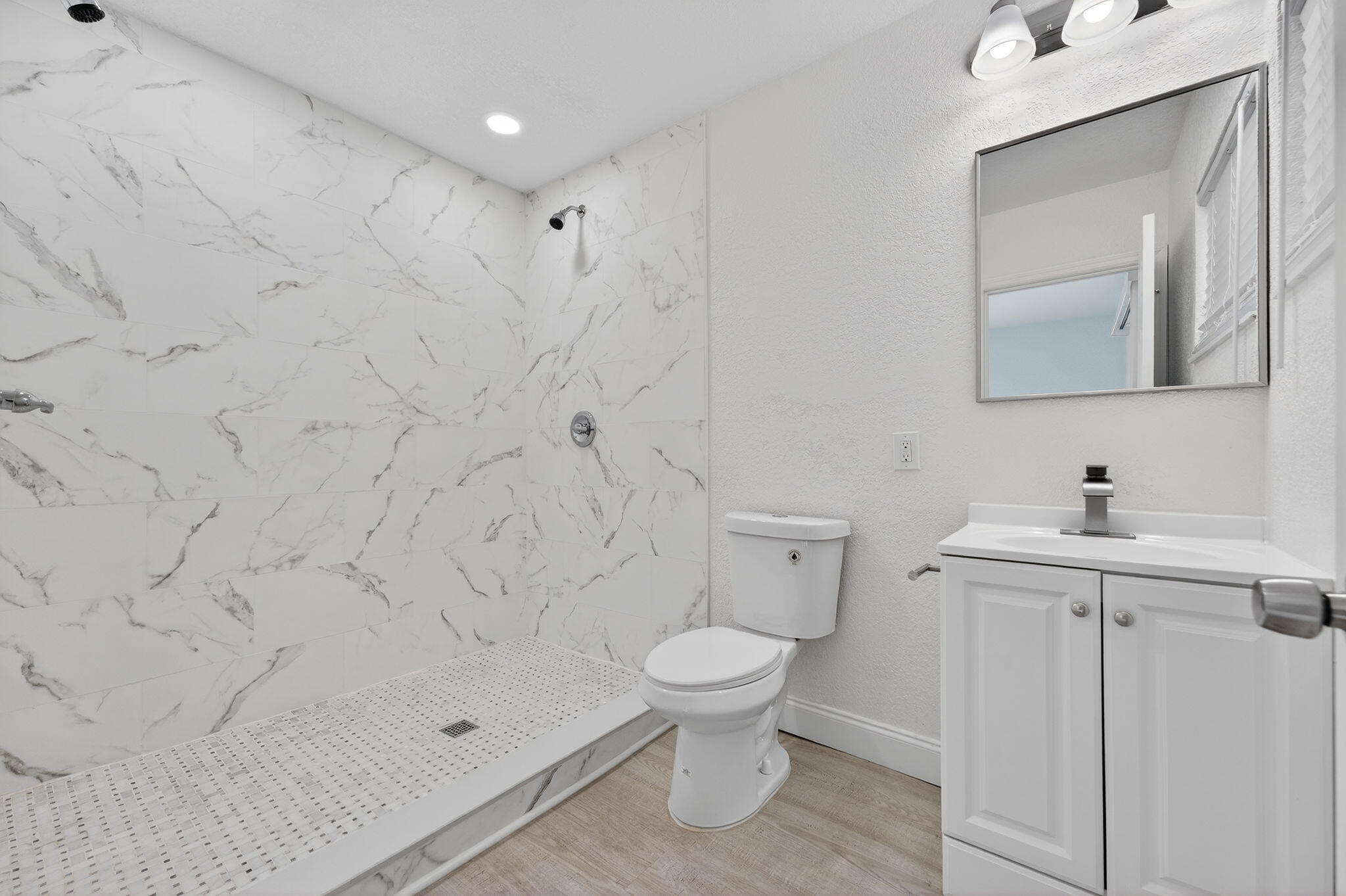 LYONS PARK - Residential