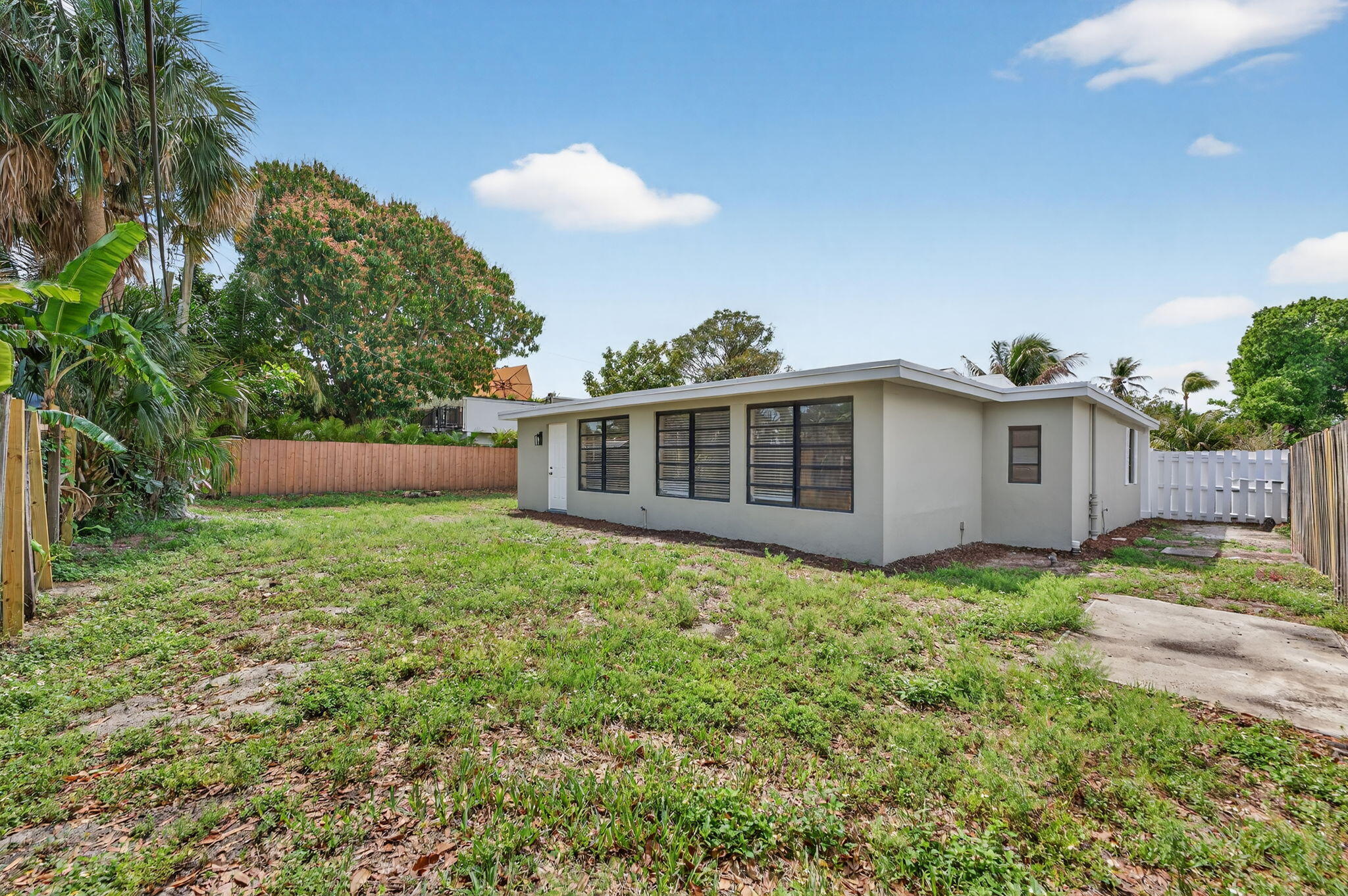 LYONS PARK - Residential