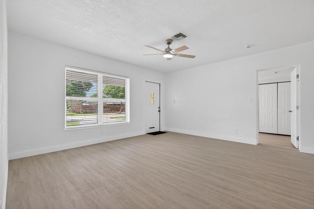 Photo of 1048 SW 1st Terrace, Pompano Beach, FL 33060 (MLS # B26004469)