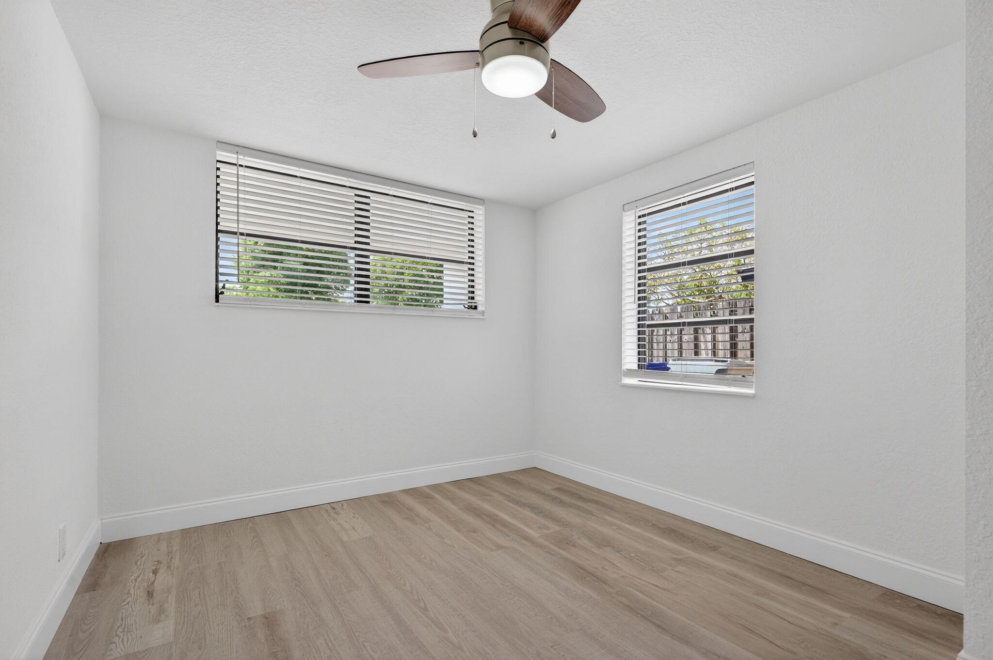 LYONS PARK - Residential