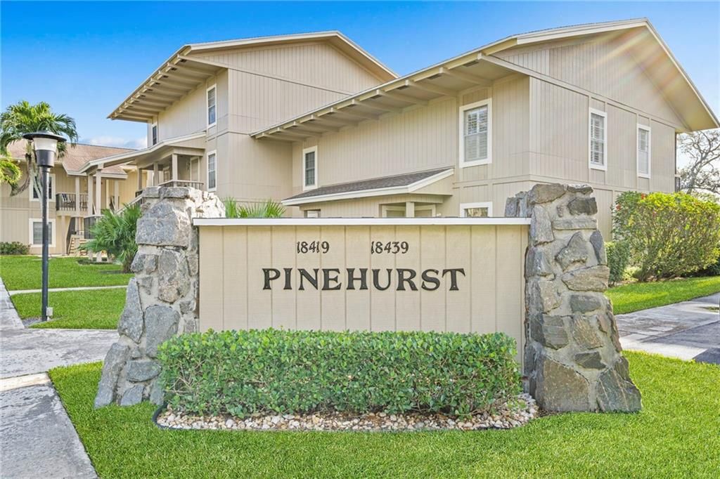 Photo of 18439 SE Wood Haven Ln #O, Jupiter, FL 33469 (MLS # F10366403)