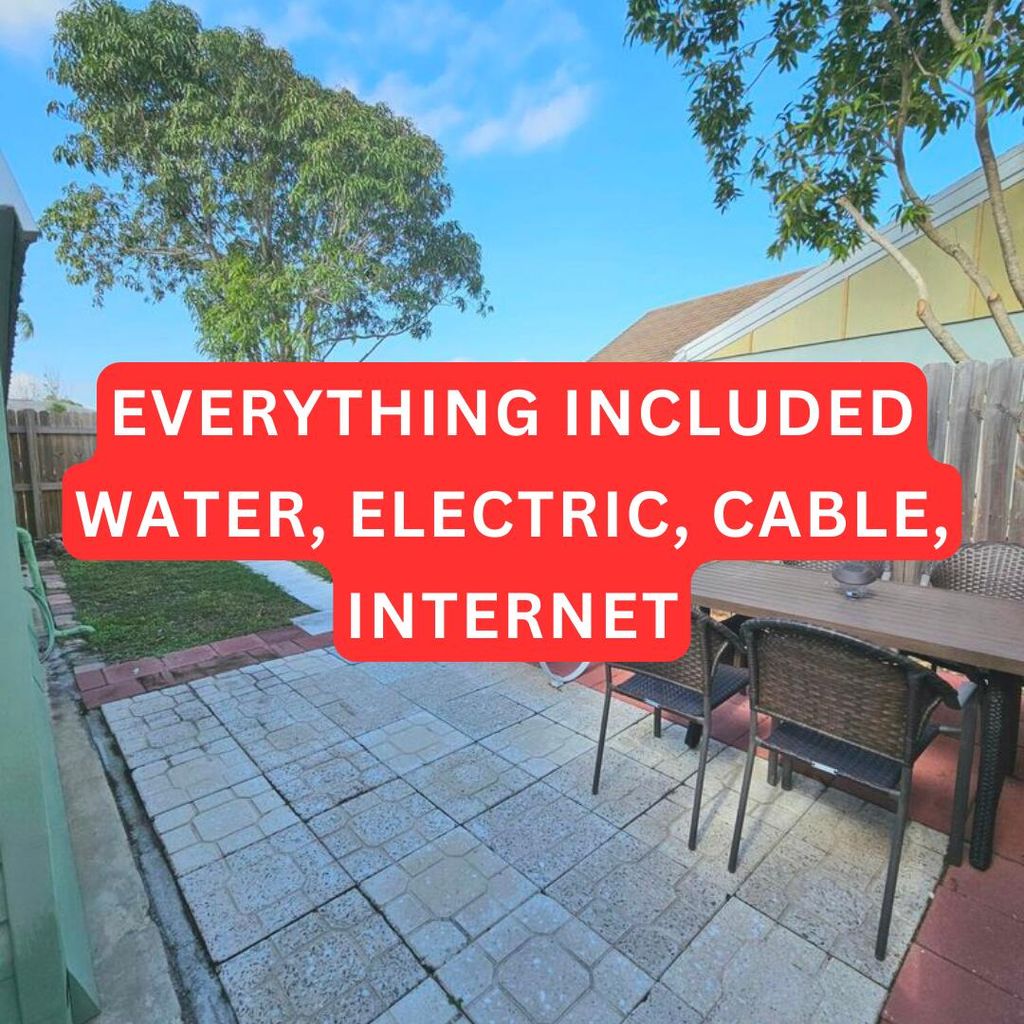 Photo of 1301 SE Mohave Street, Port Saint Lucie, FL 34952 (MLS # R10947518)