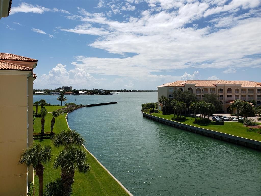 Photo of 6 Harbour Isle Drive Dr E #Ph02, Fort Pierce, FL 34949 (MLS # R10731570)