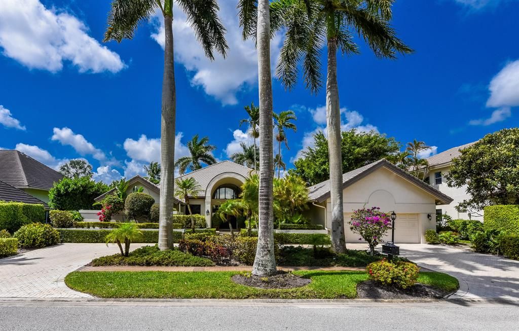 Photo of 17065 Northway Circle, Boca Raton, FL 33496 (MLS # R10790954)