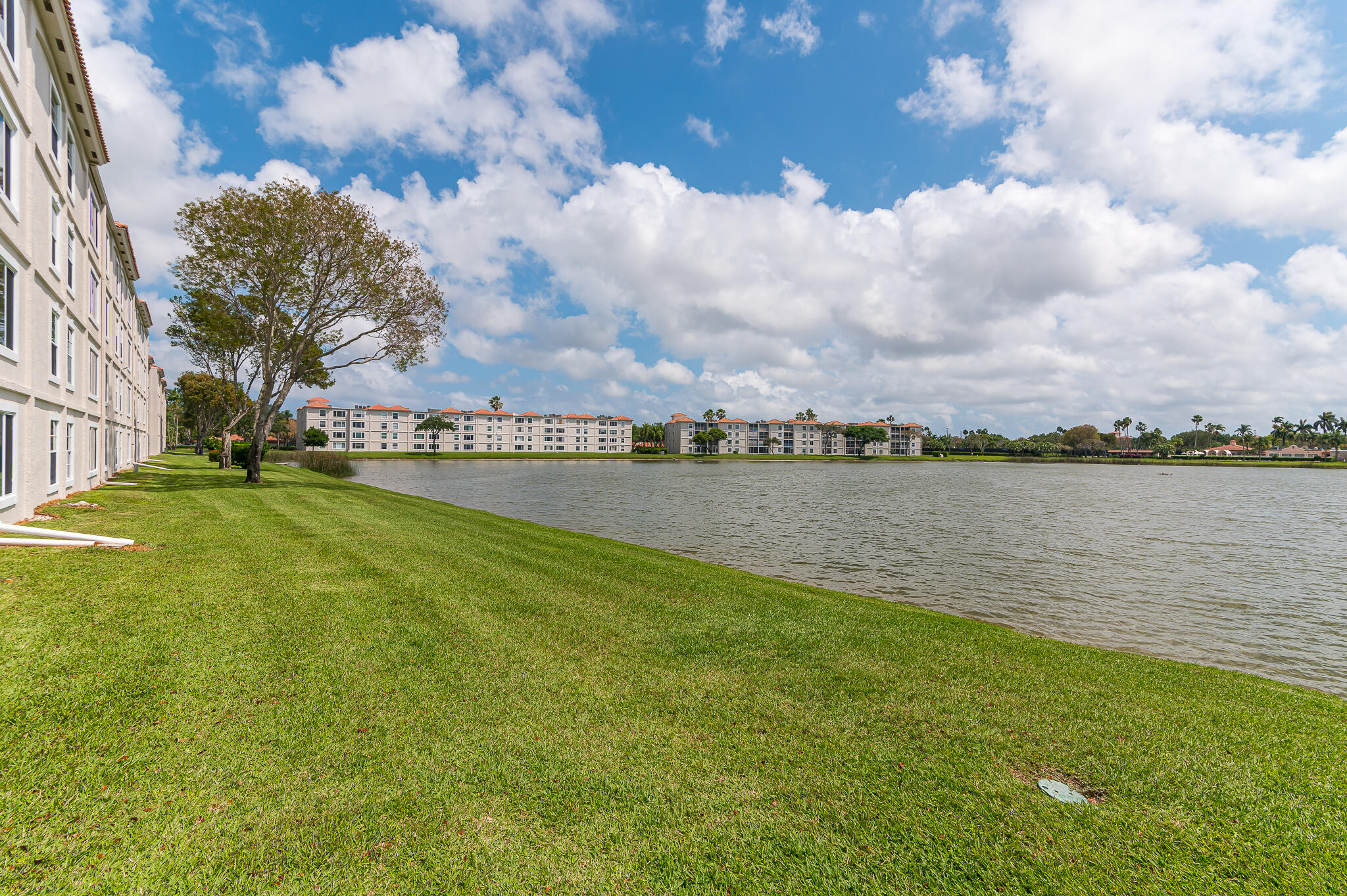 HUNTINGTON POINTE - Residential