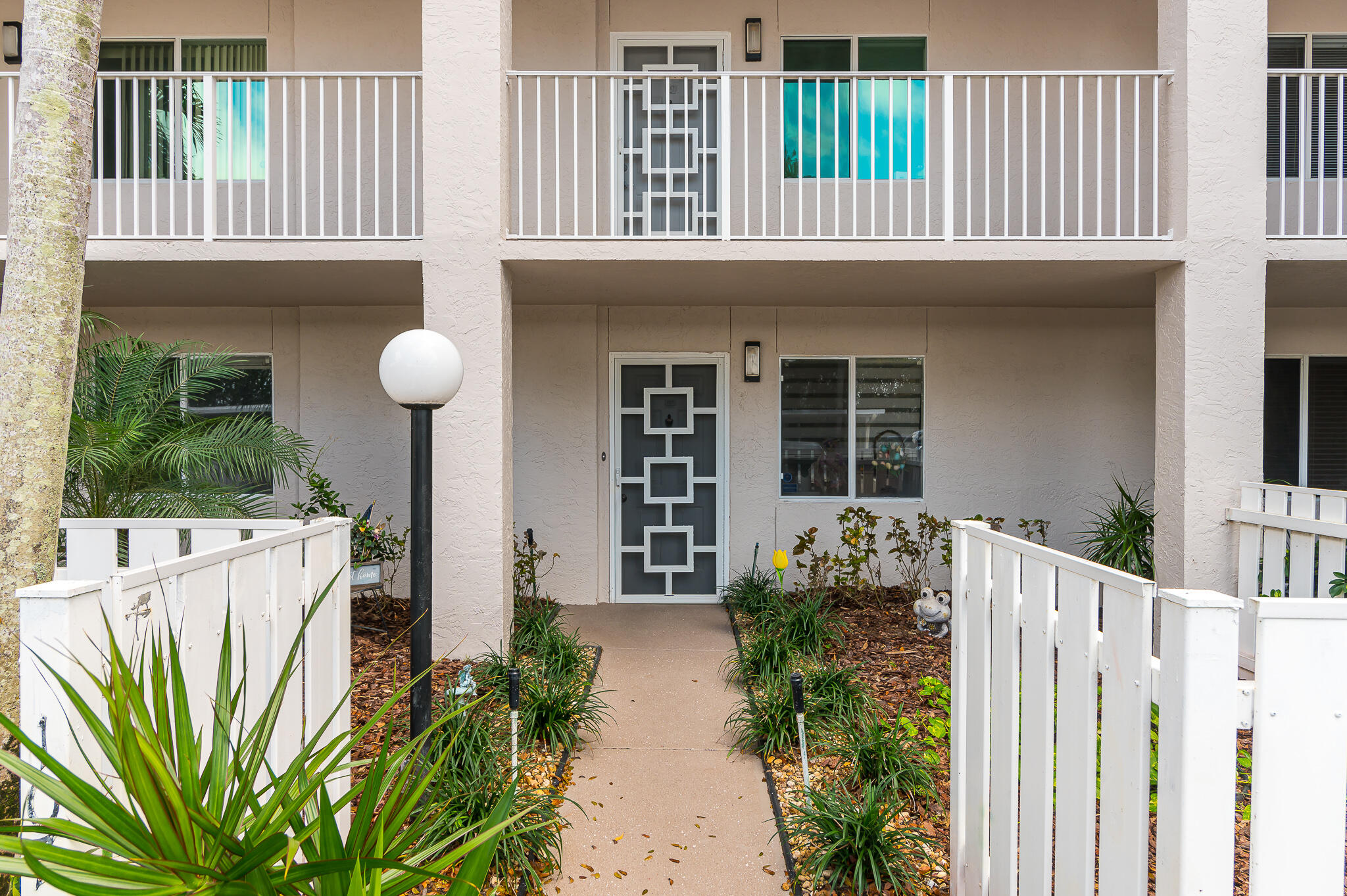 HUNTINGTON POINTE - Residential