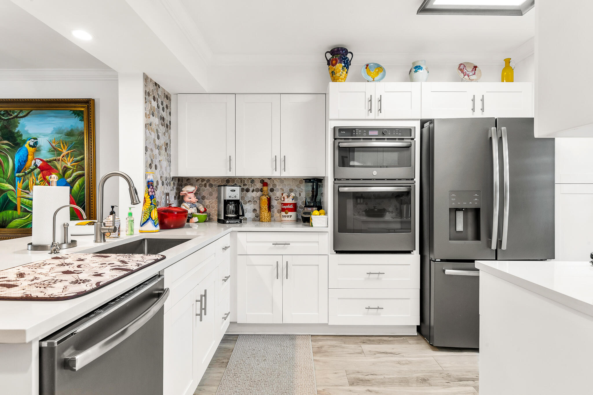 HUNTINGTON POINTE - Residential