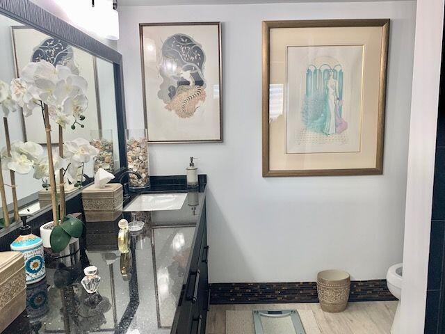 HUNTINGTON POINTE - Residential