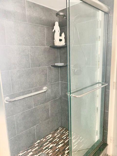 HUNTINGTON POINTE - Residential