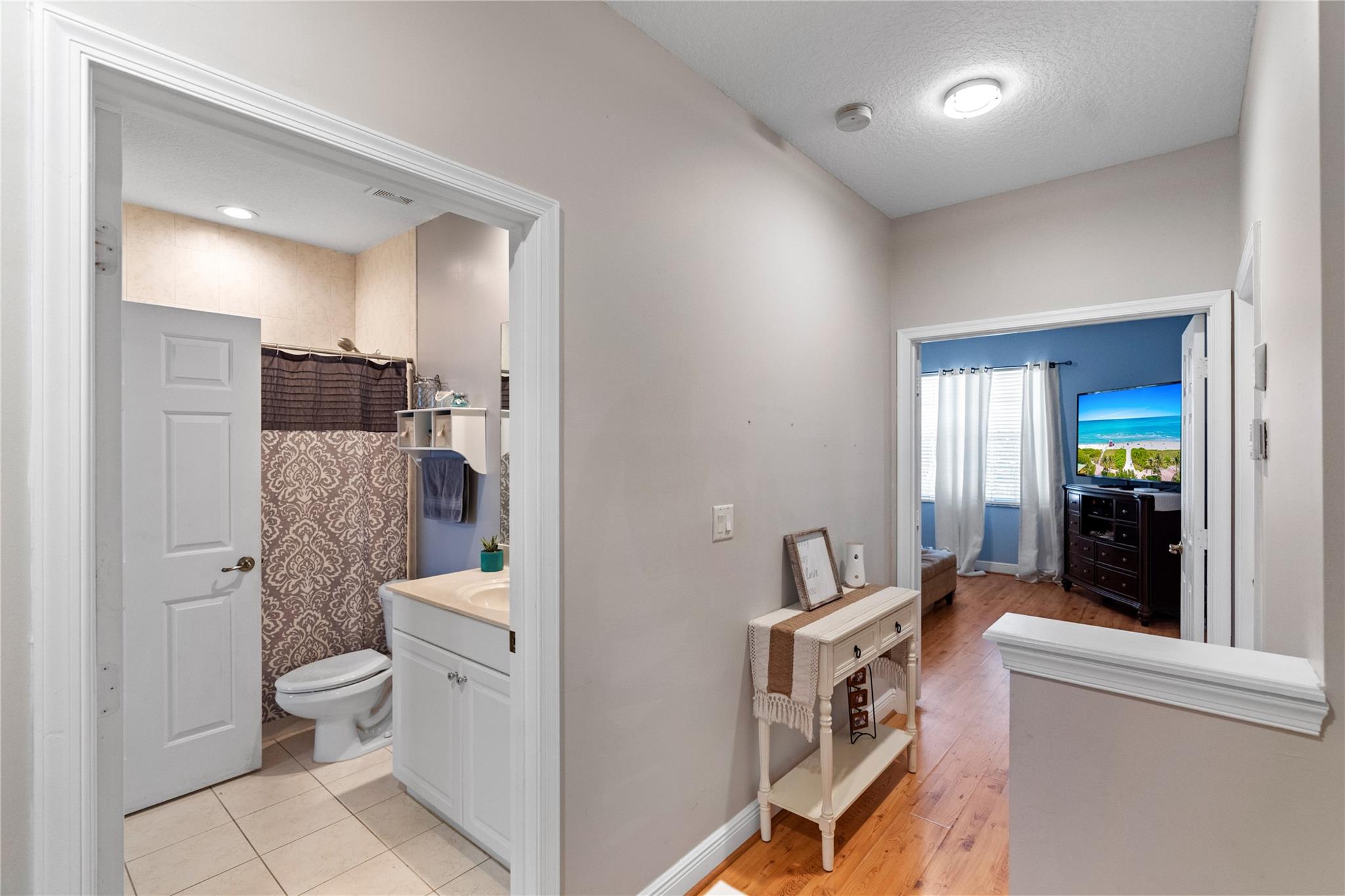 ROLLING HILLS GOLF & TENN - Residential