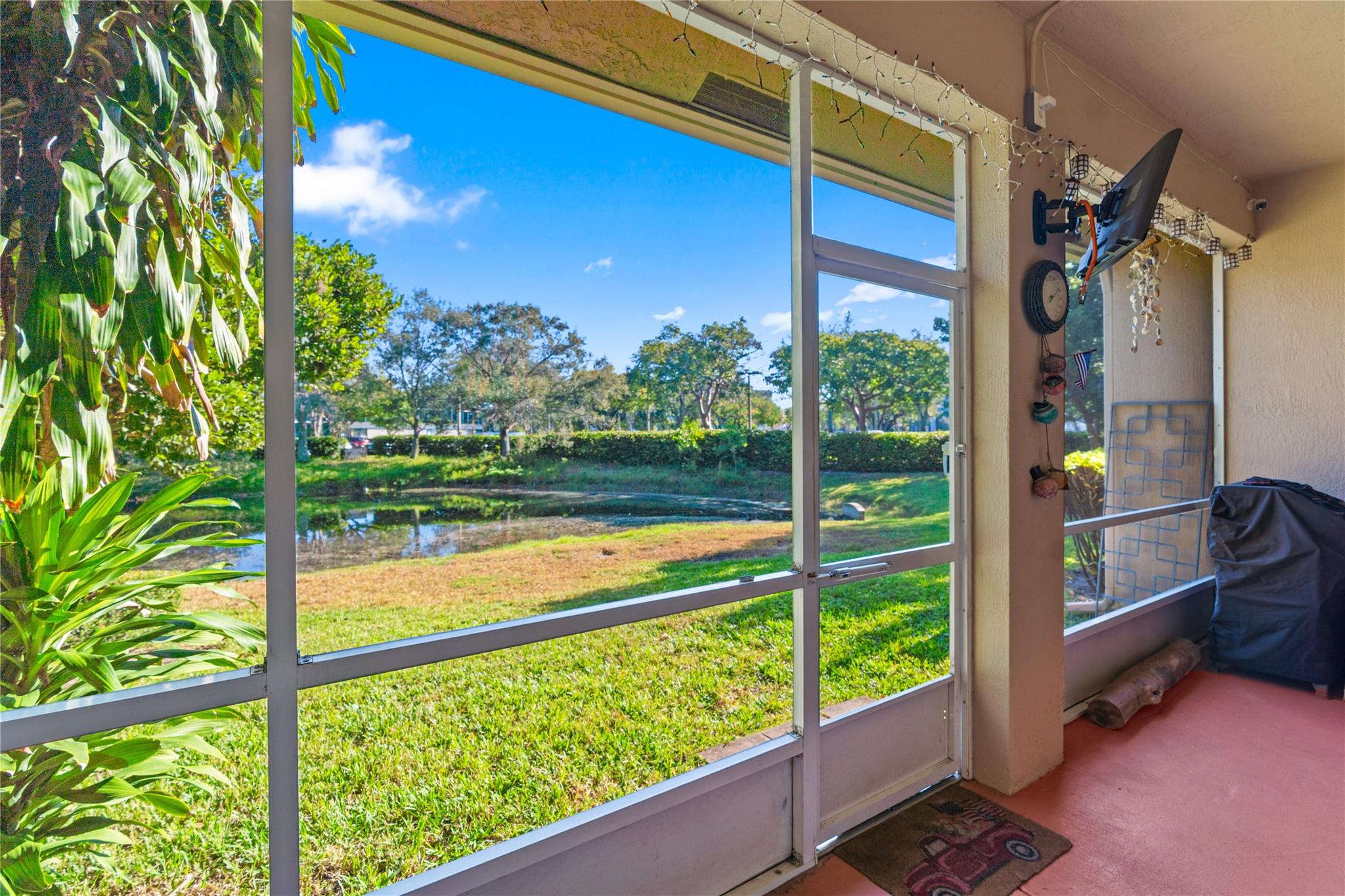 ROLLING HILLS GOLF & TENN - Residential