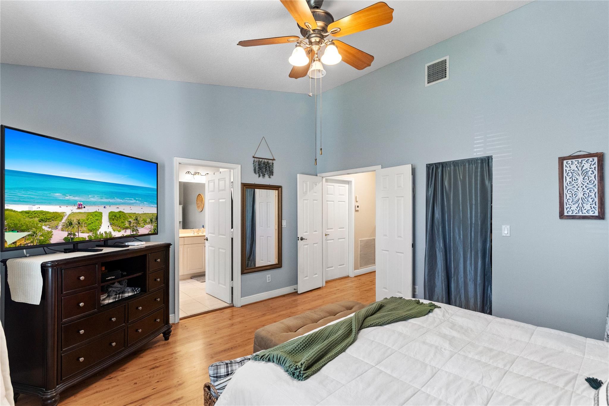 ROLLING HILLS GOLF & TENN - Residential