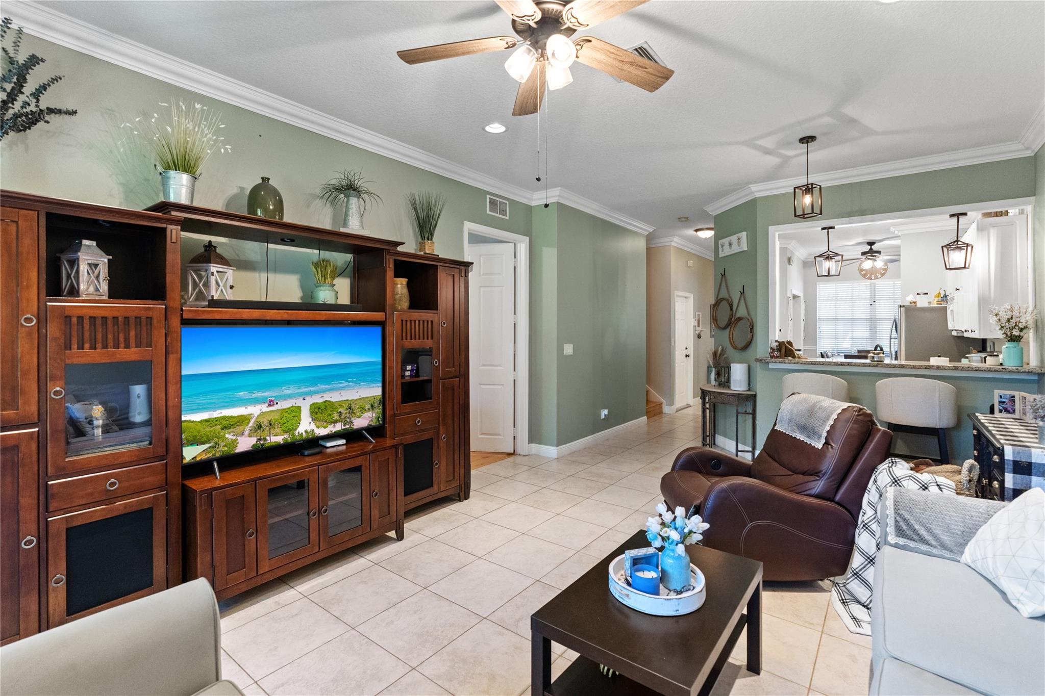 ROLLING HILLS GOLF & TENN - Residential