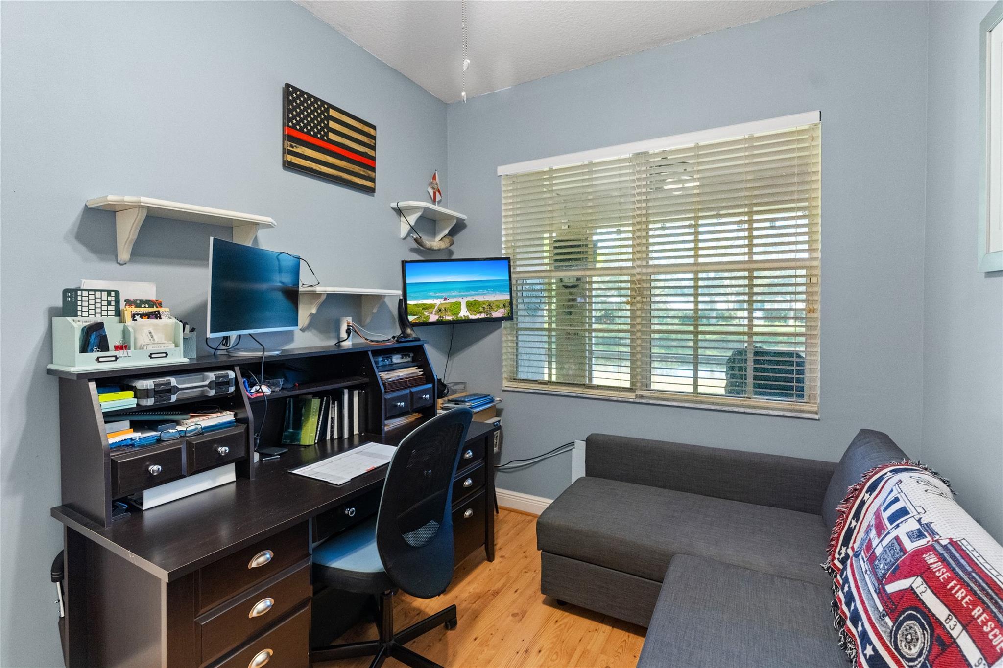 ROLLING HILLS GOLF & TENN - Residential