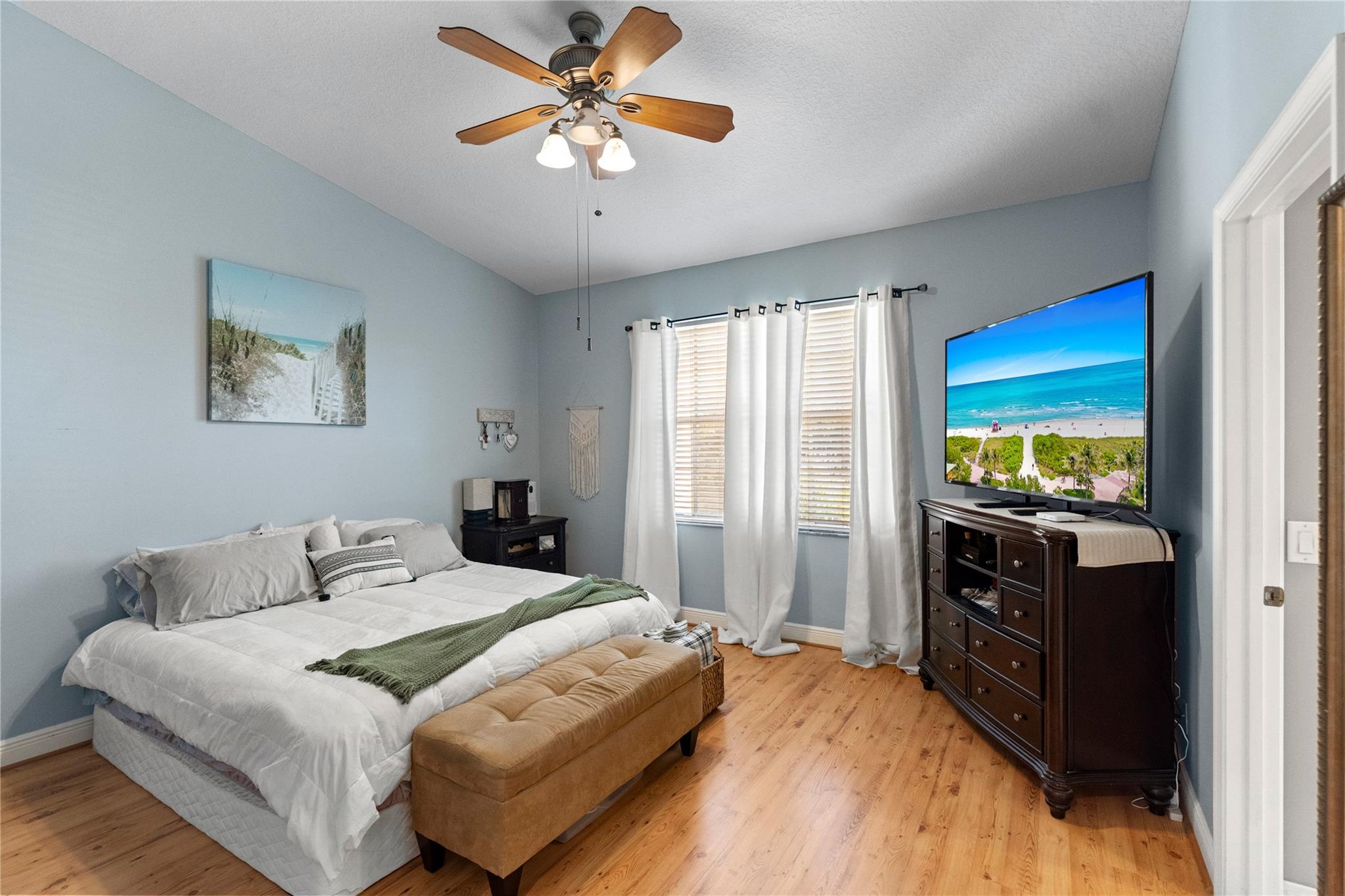 ROLLING HILLS GOLF & TENN - Residential