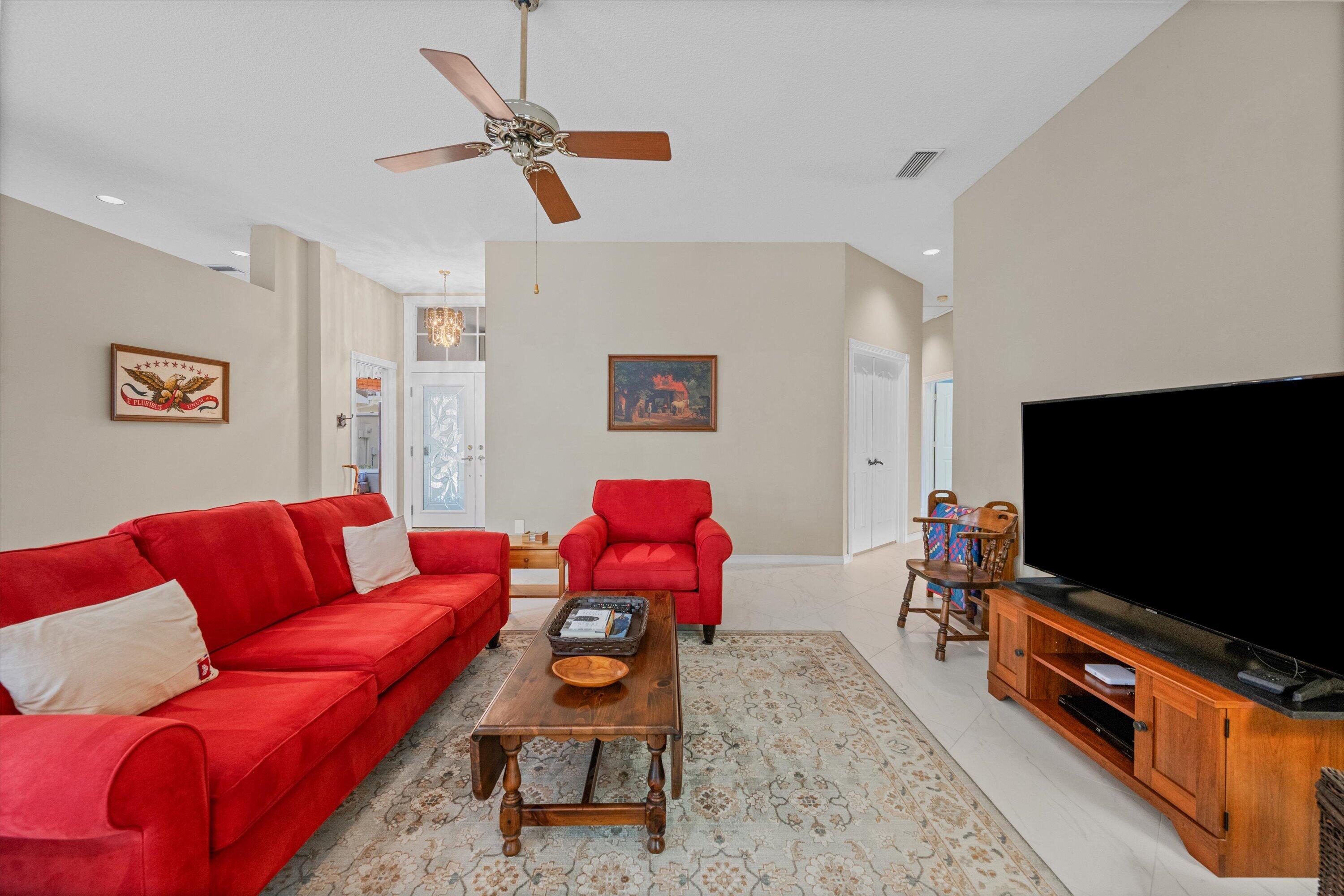 HAMPTONS AT MAPLEWOOD - Residential