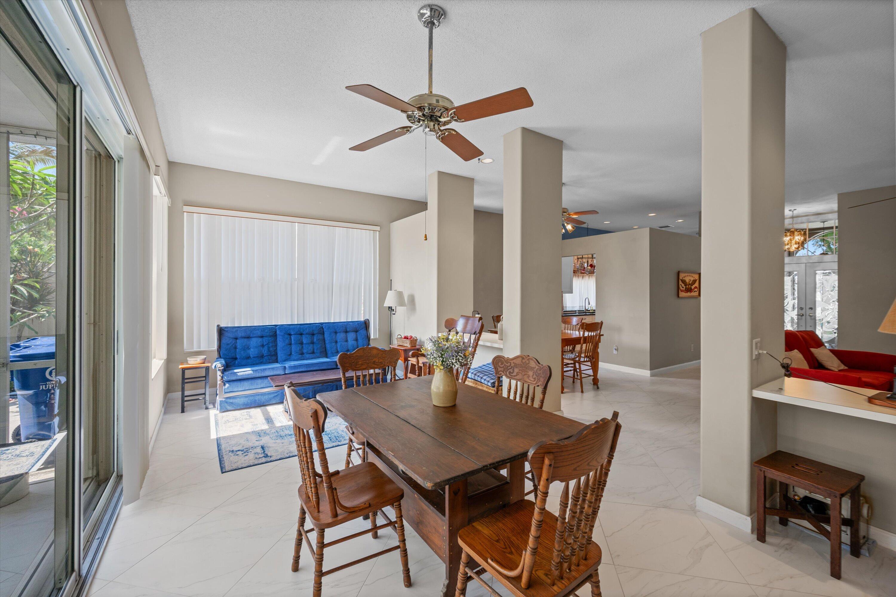 HAMPTONS AT MAPLEWOOD - Residential