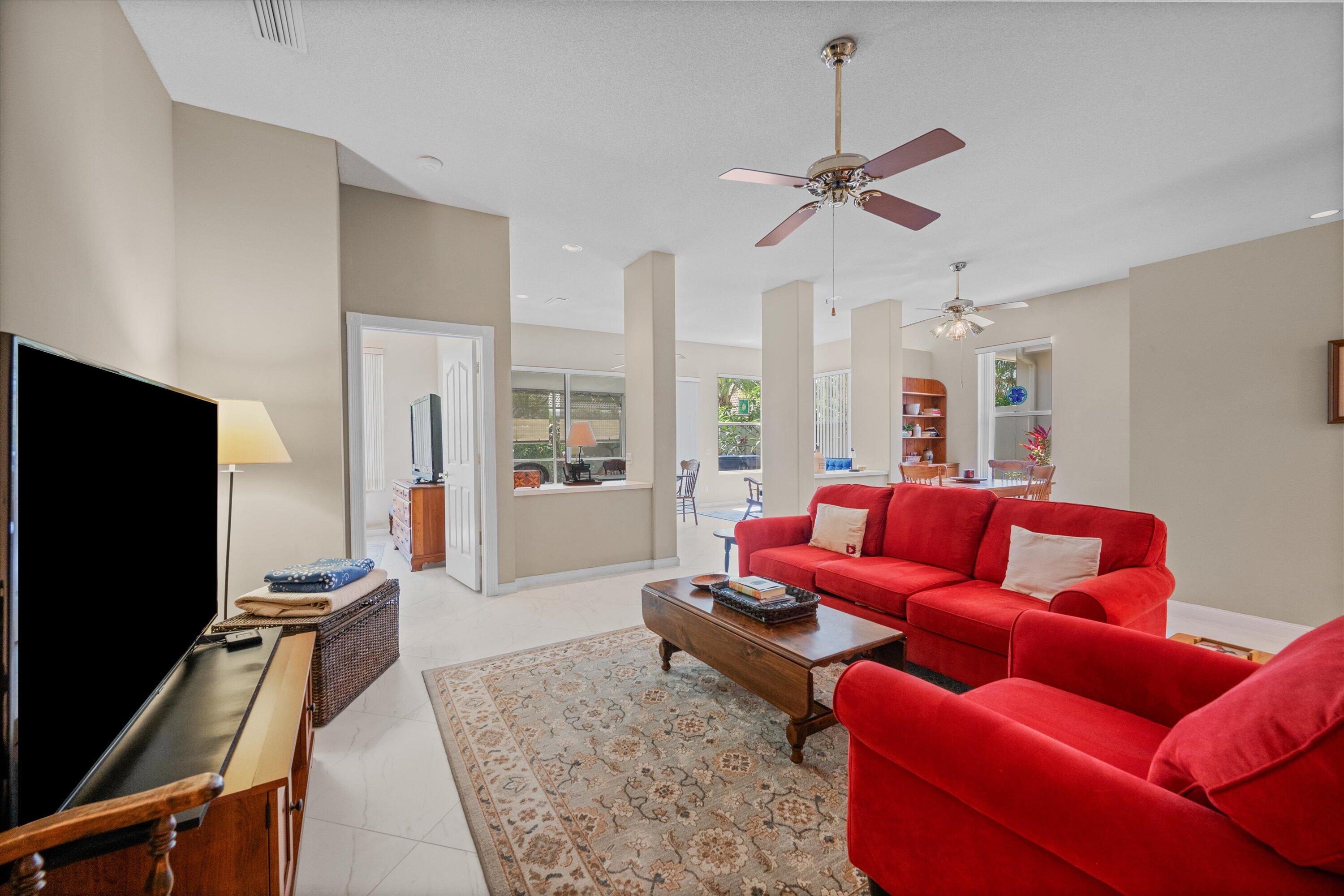 HAMPTONS AT MAPLEWOOD - Residential