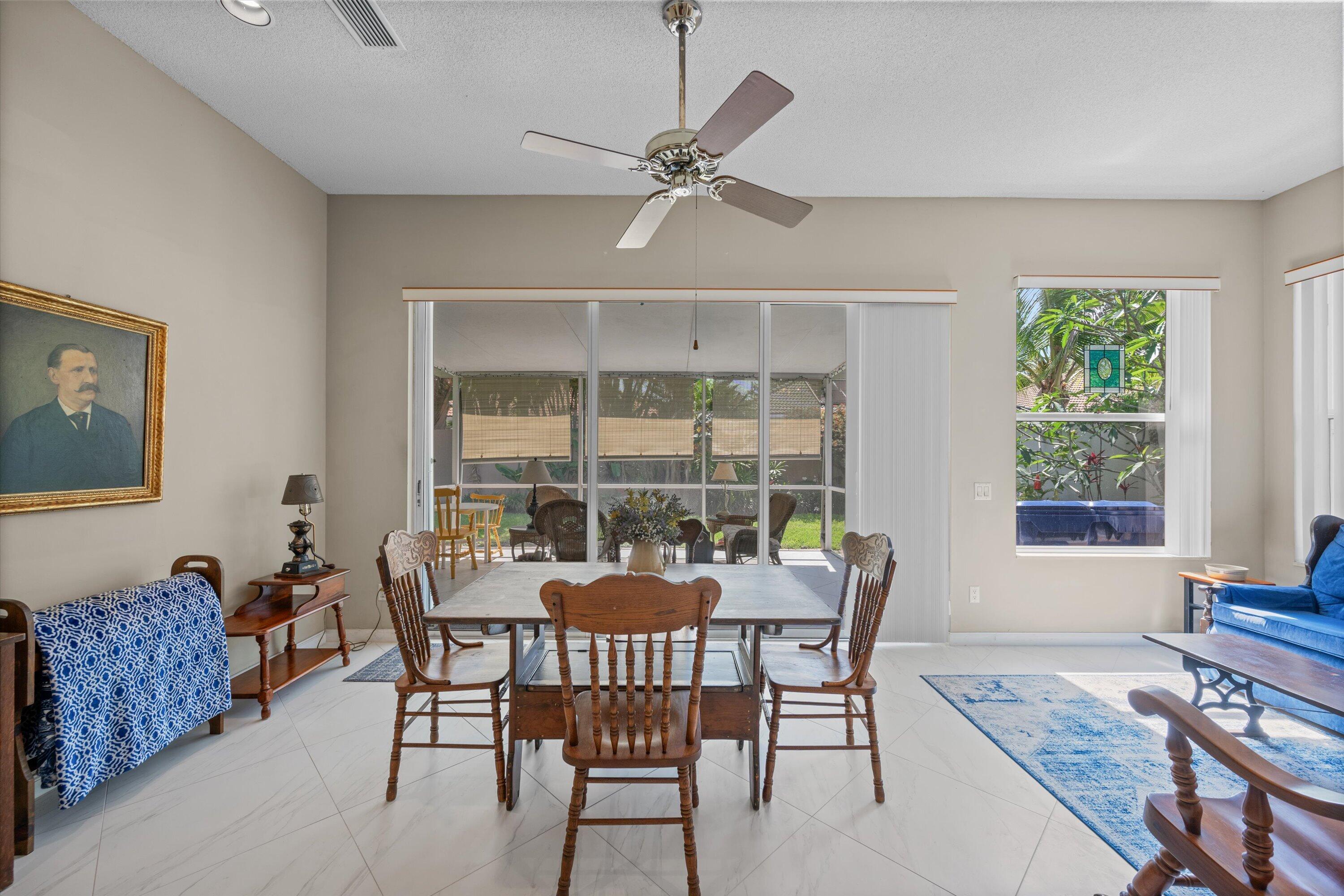 HAMPTONS AT MAPLEWOOD - Residential