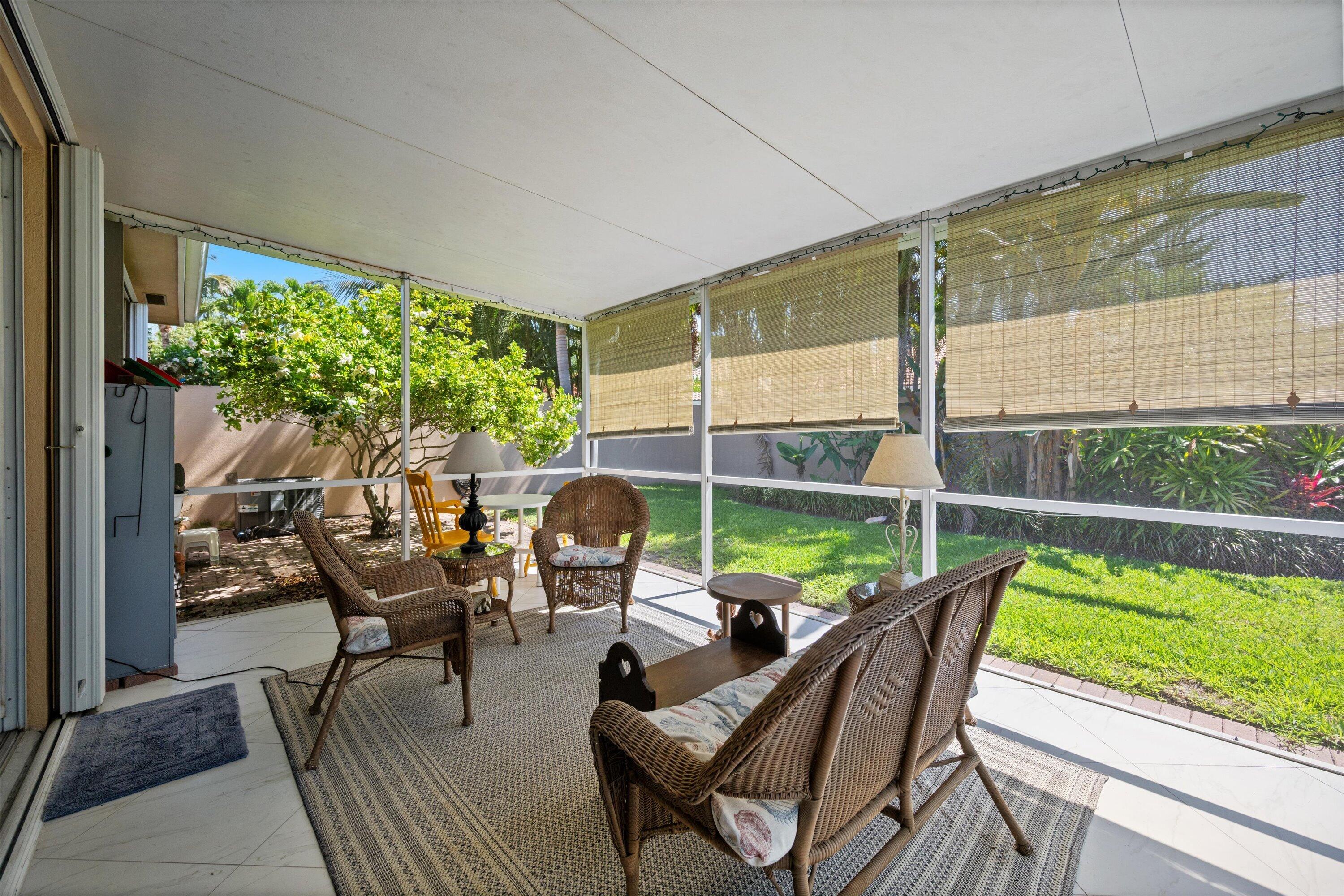 HAMPTONS AT MAPLEWOOD - Residential