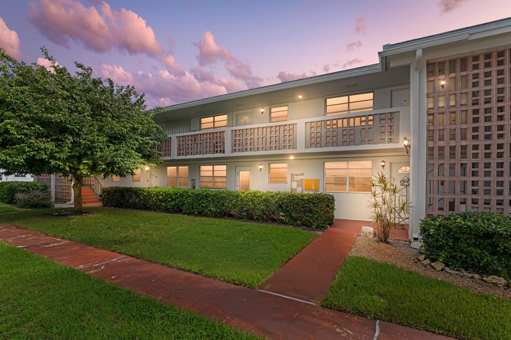 PALM ROYAL APTS INC CONDO - Residential