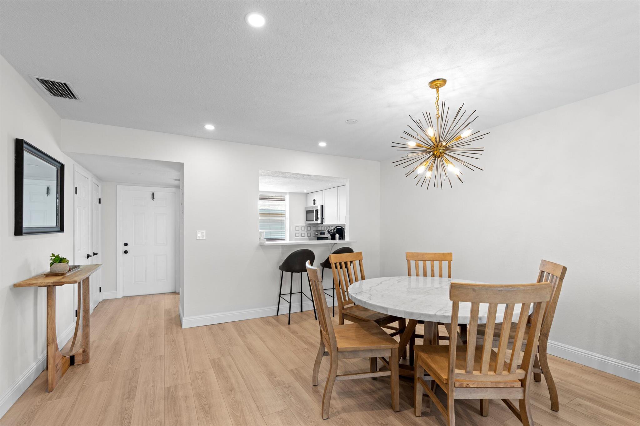 PALM ROYAL APTS INC CONDO - Residential