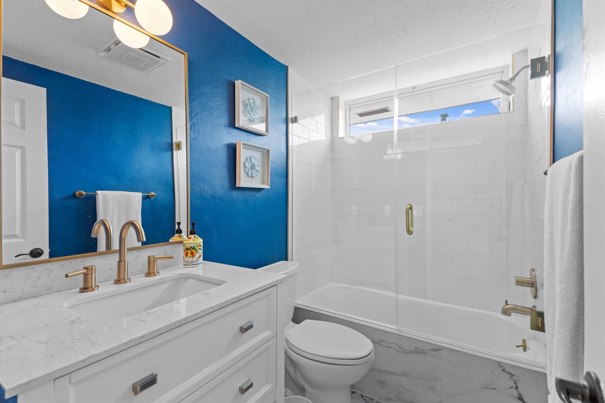 PALM ROYAL APTS INC CONDO - Residential