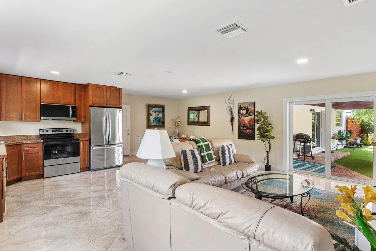 PLUMOSA PARK SEC A, B & D - Residential