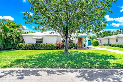 348 Alhambra Pl West Palm Beach FL 33405