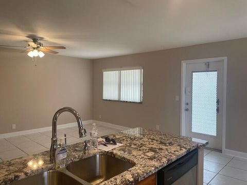 492 Saxony K Delray Beach FL 33446