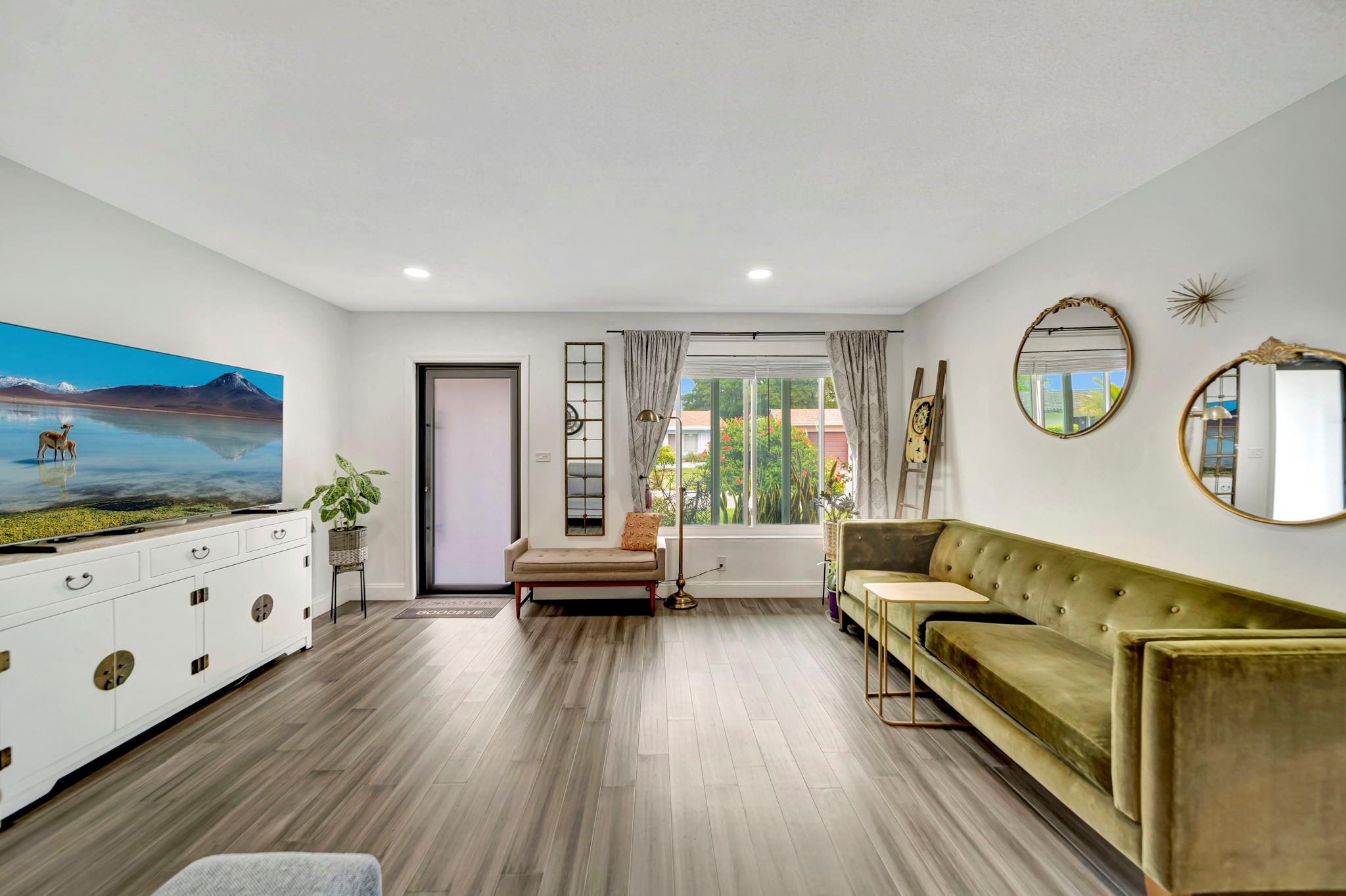 Mainlands Of Tamarac Lake - Residential