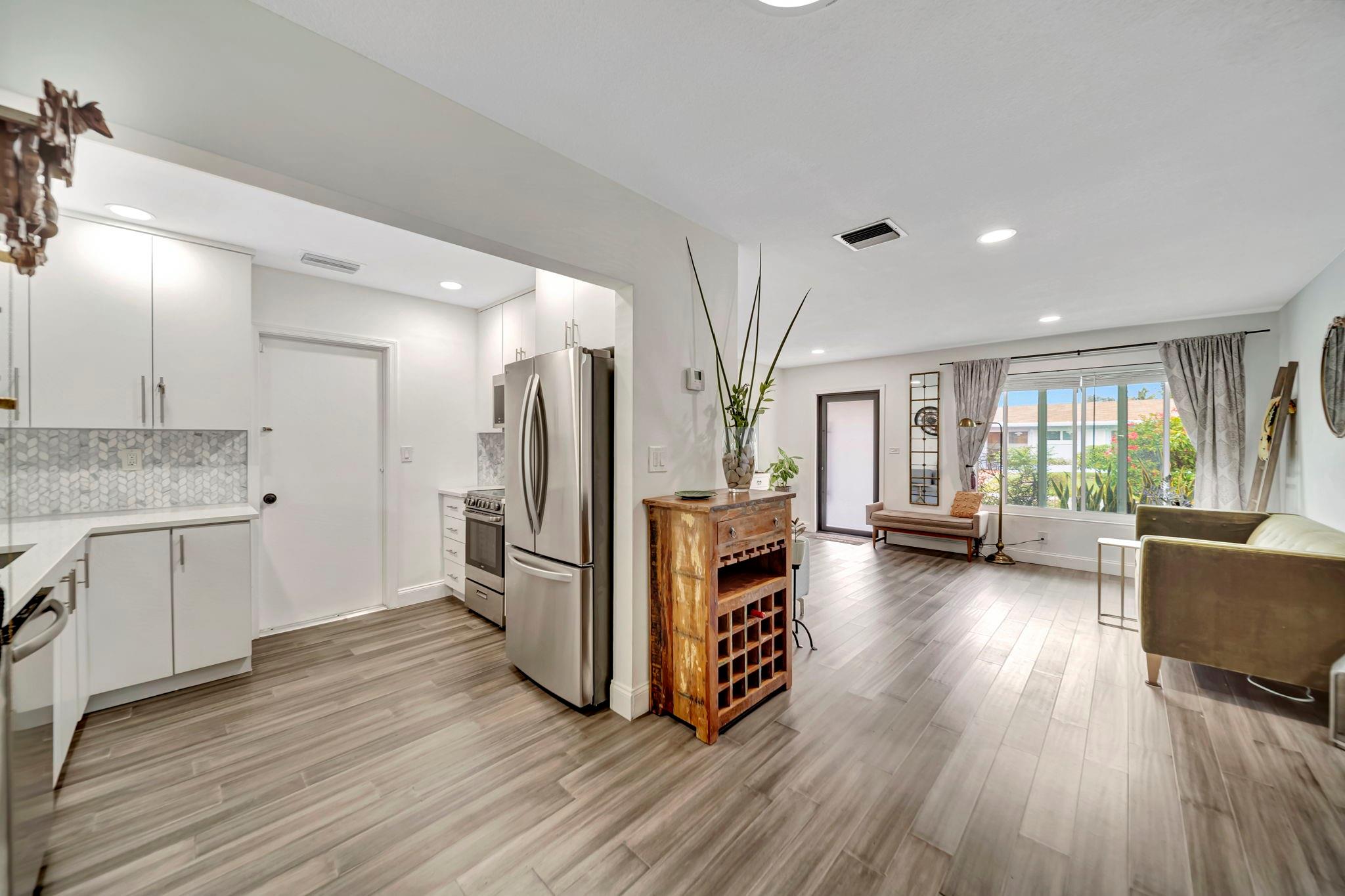 Mainlands Of Tamarac Lake - Residential