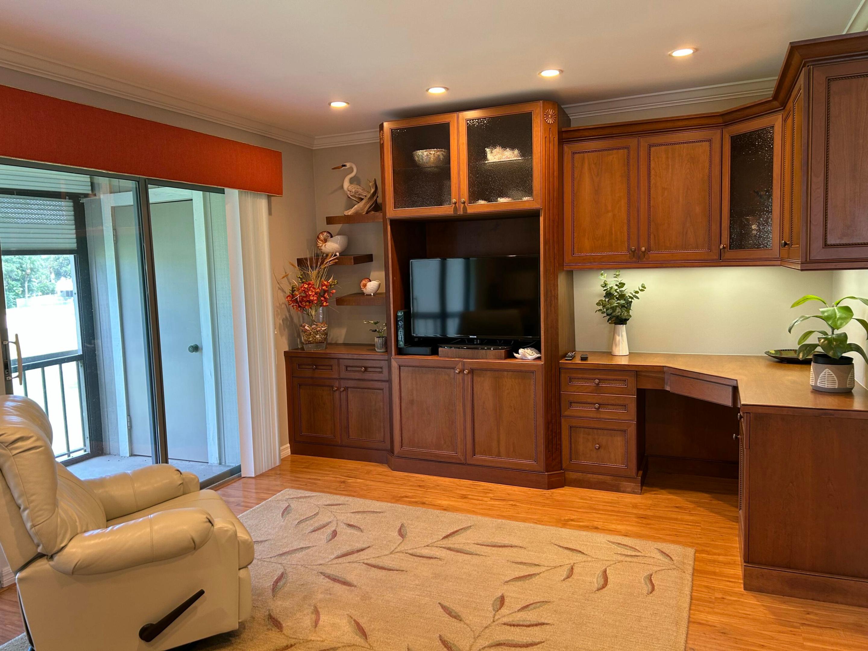 RIVERBEND CONDO - Residential Lease