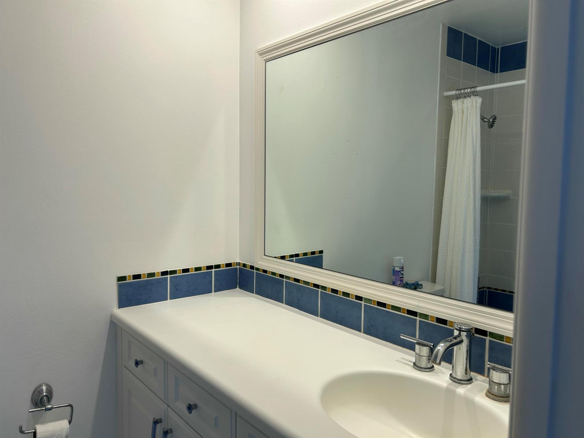 RIVERBEND CONDO - Residential Lease