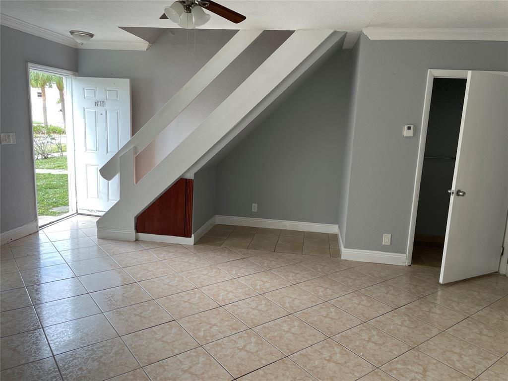 Tam O Shanter Family Twnh - Residential Lease