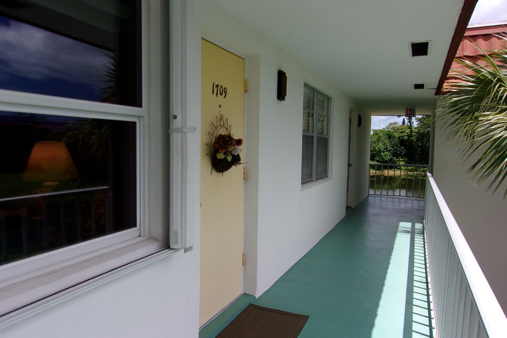 Photo of 1225 NW 21st Street #1709, Stuart, FL 34994 (MLS # R10806259)