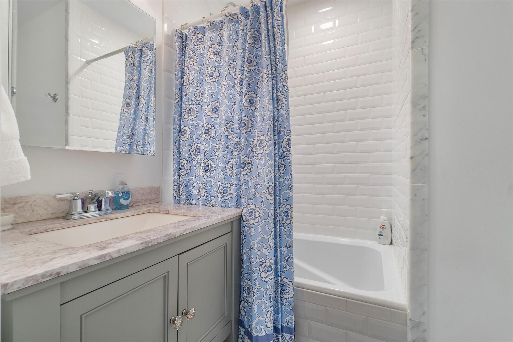 EAST SHORE - Residential Lease