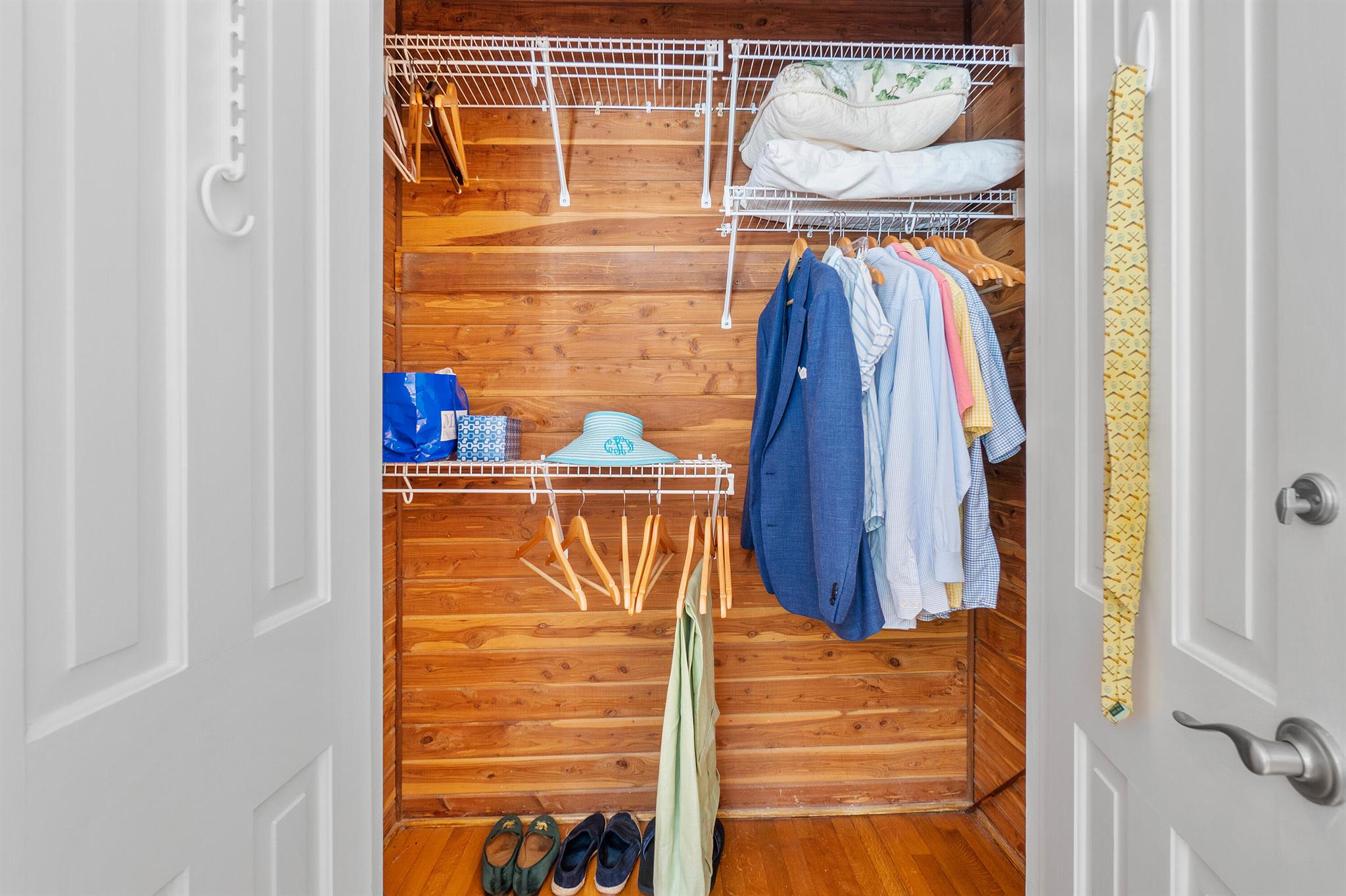 EAST SHORE - Residential Lease