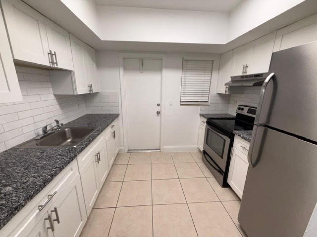 EDEN HOUSE CONDO - Residential Lease