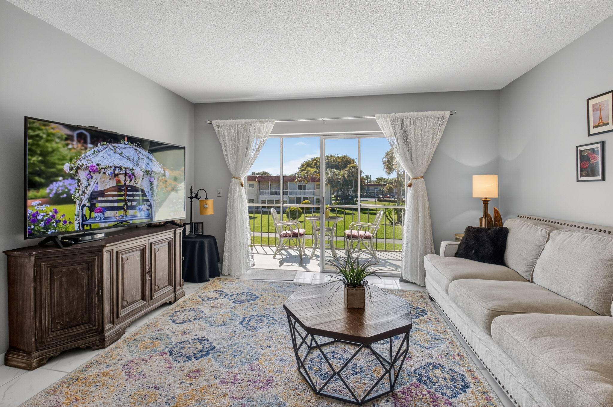 VILLAGES OF ORIOLE ABBEY CONDO - Residential