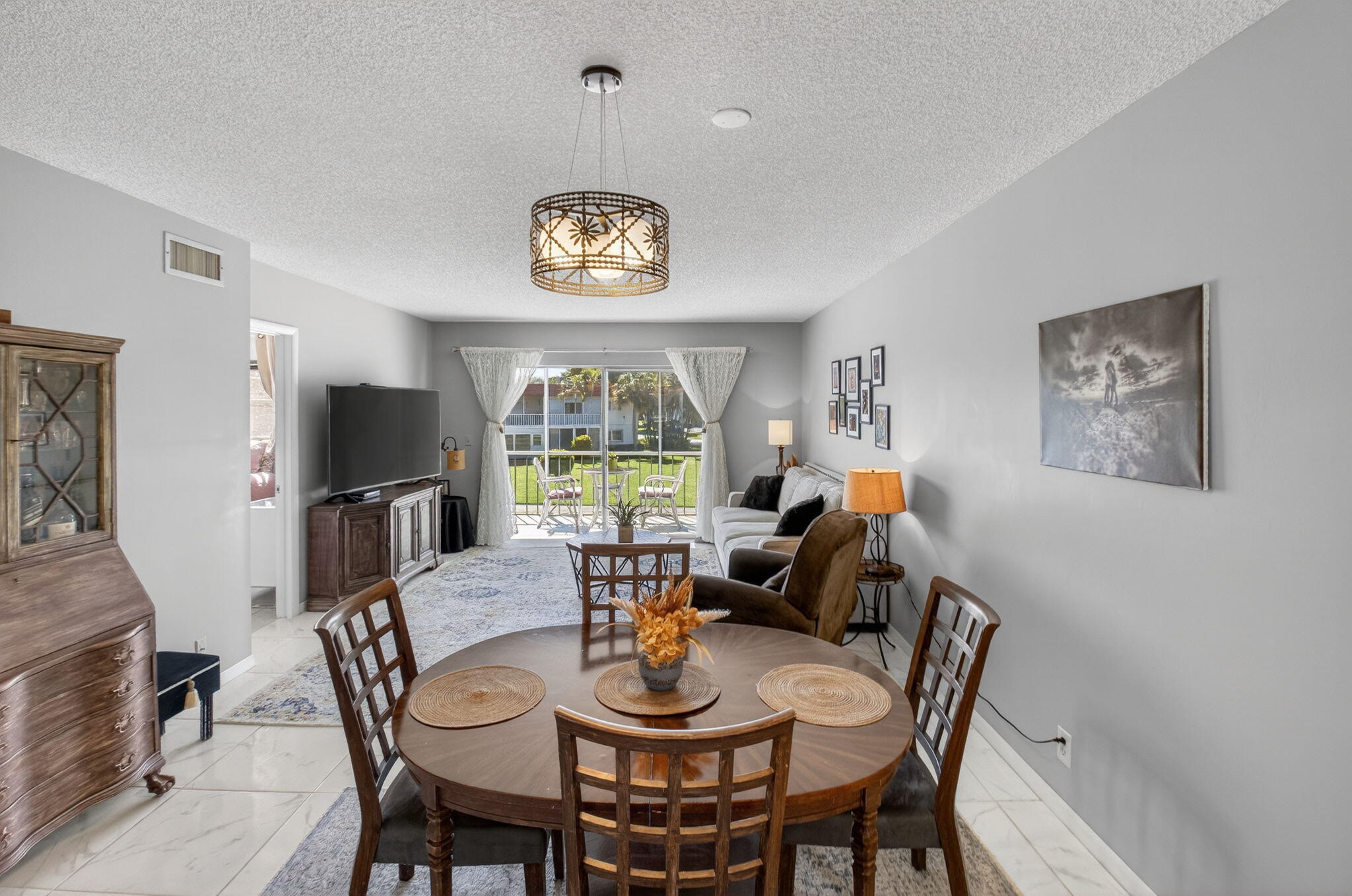 VILLAGES OF ORIOLE ABBEY CONDO - Residential