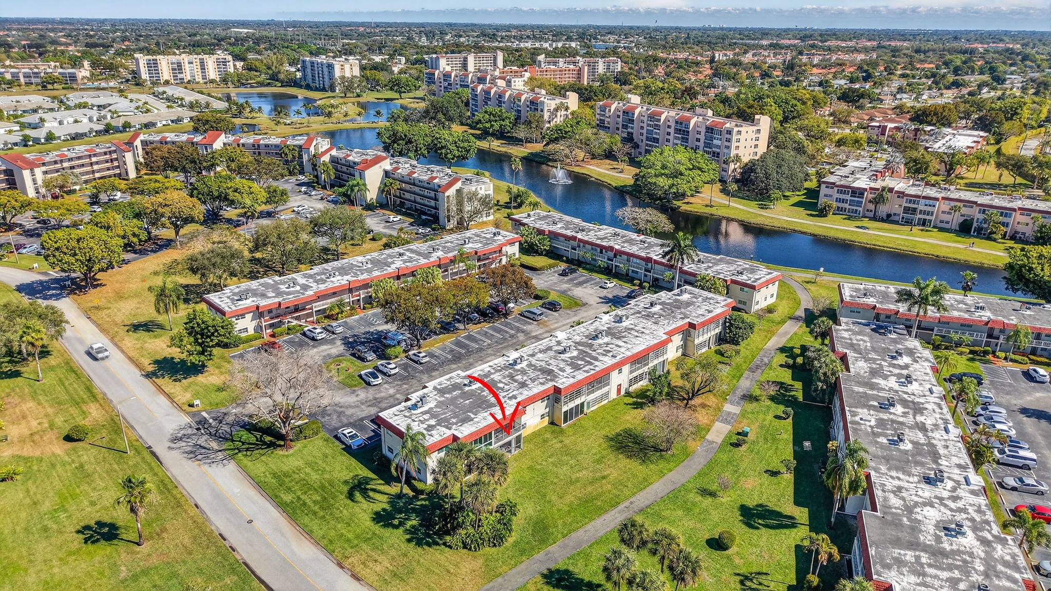 VILLAGES OF ORIOLE ABBEY CONDO - Residential