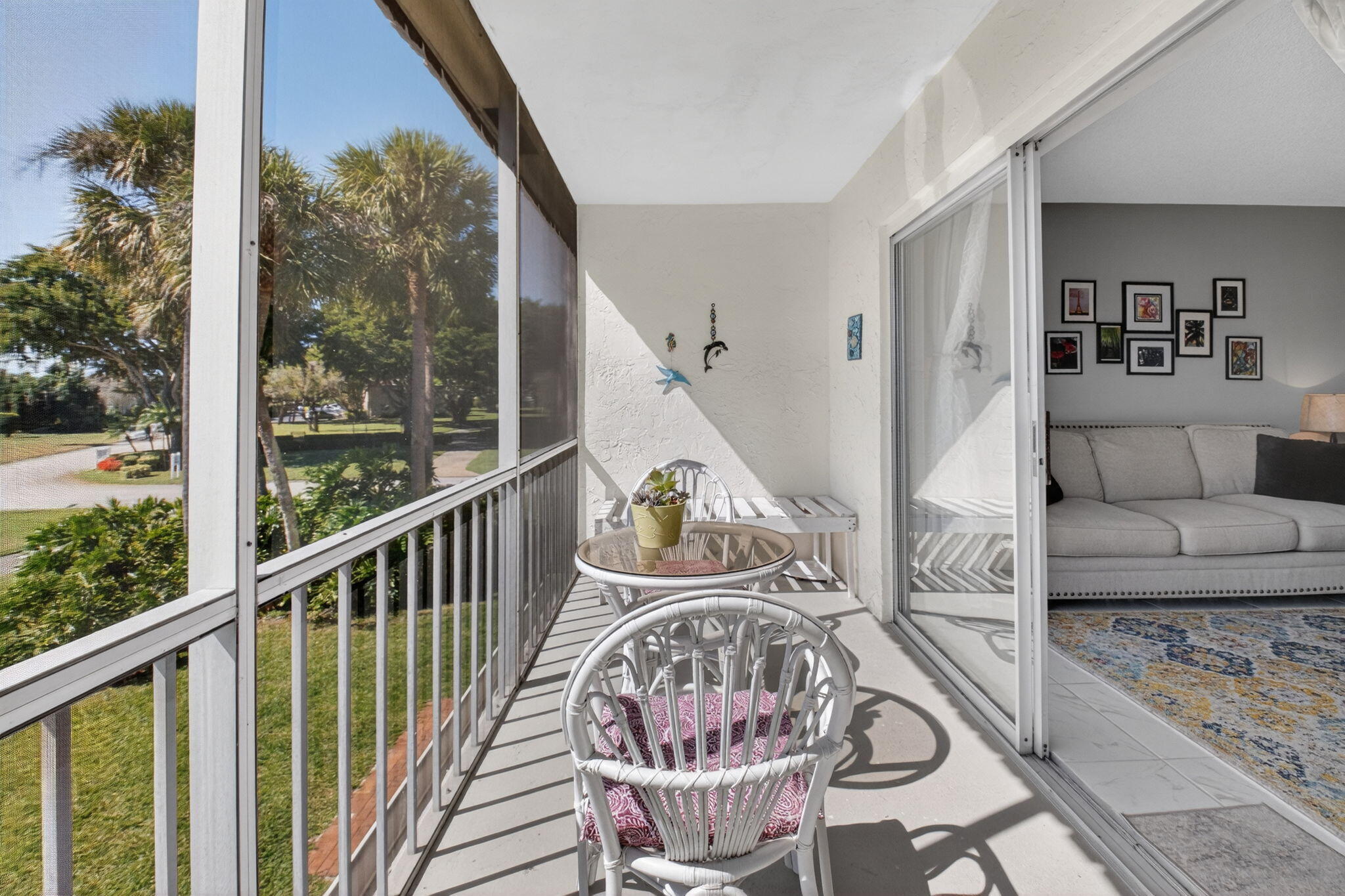 VILLAGES OF ORIOLE ABBEY CONDO - Residential