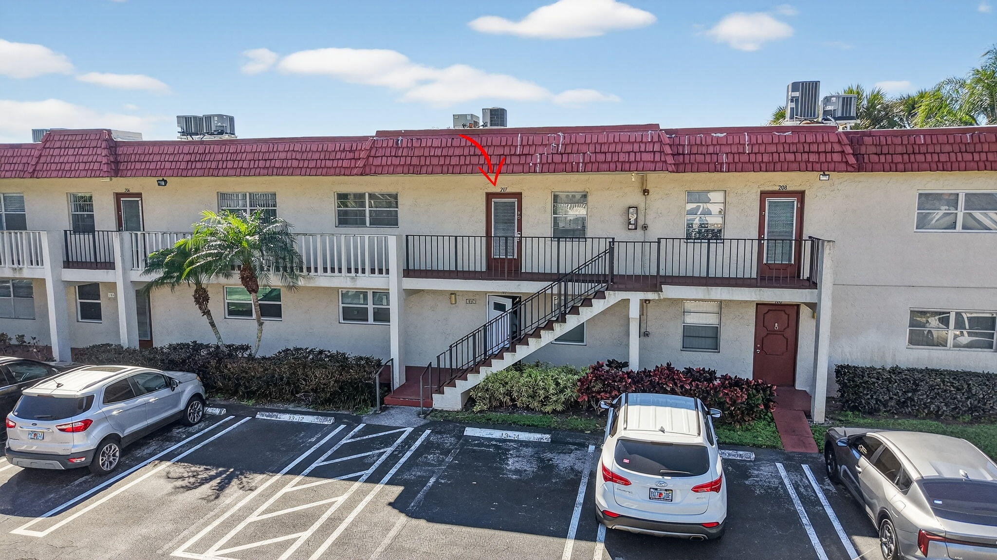 VILLAGES OF ORIOLE ABBEY CONDO - Residential