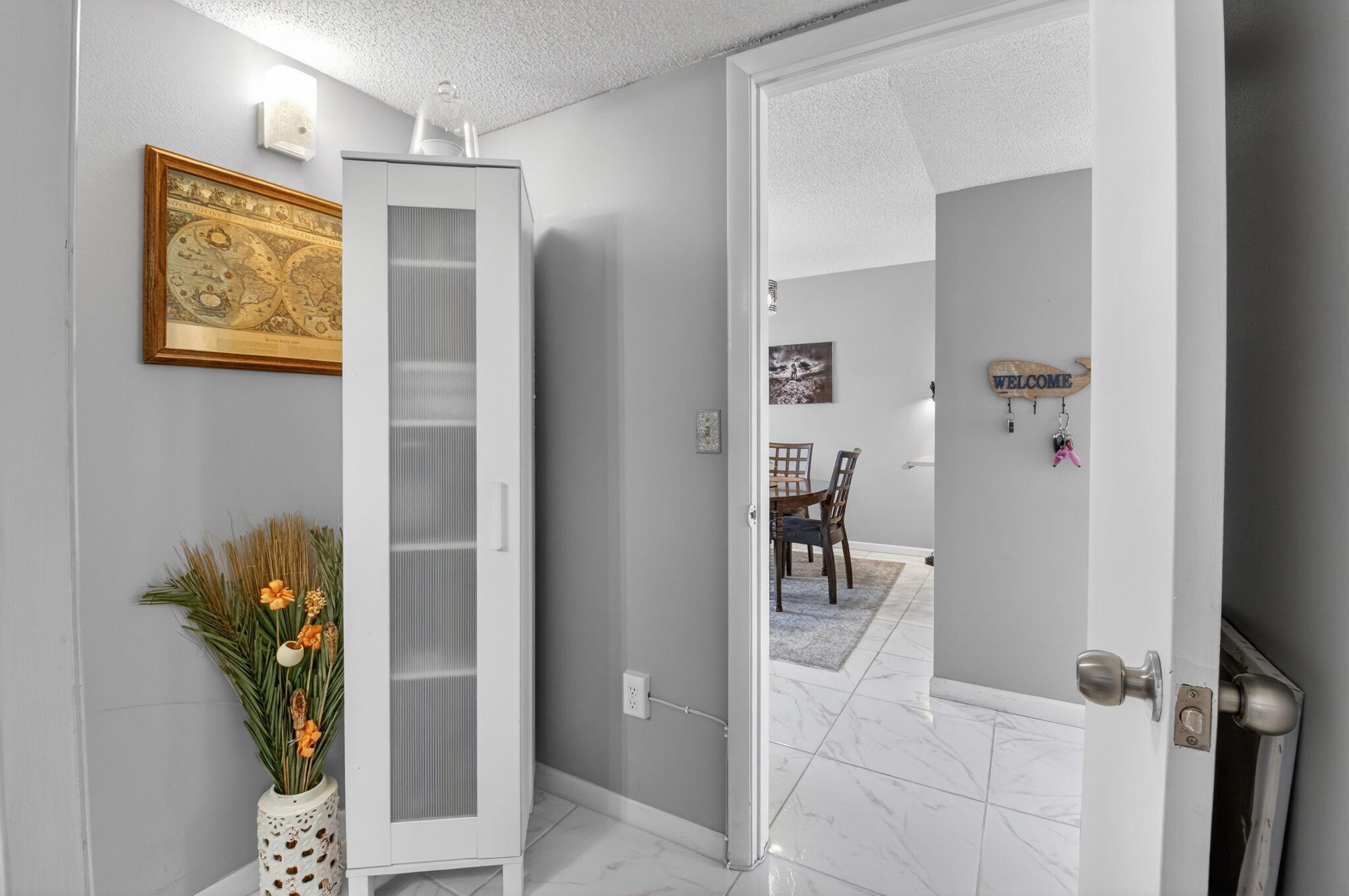 VILLAGES OF ORIOLE ABBEY CONDO - Residential