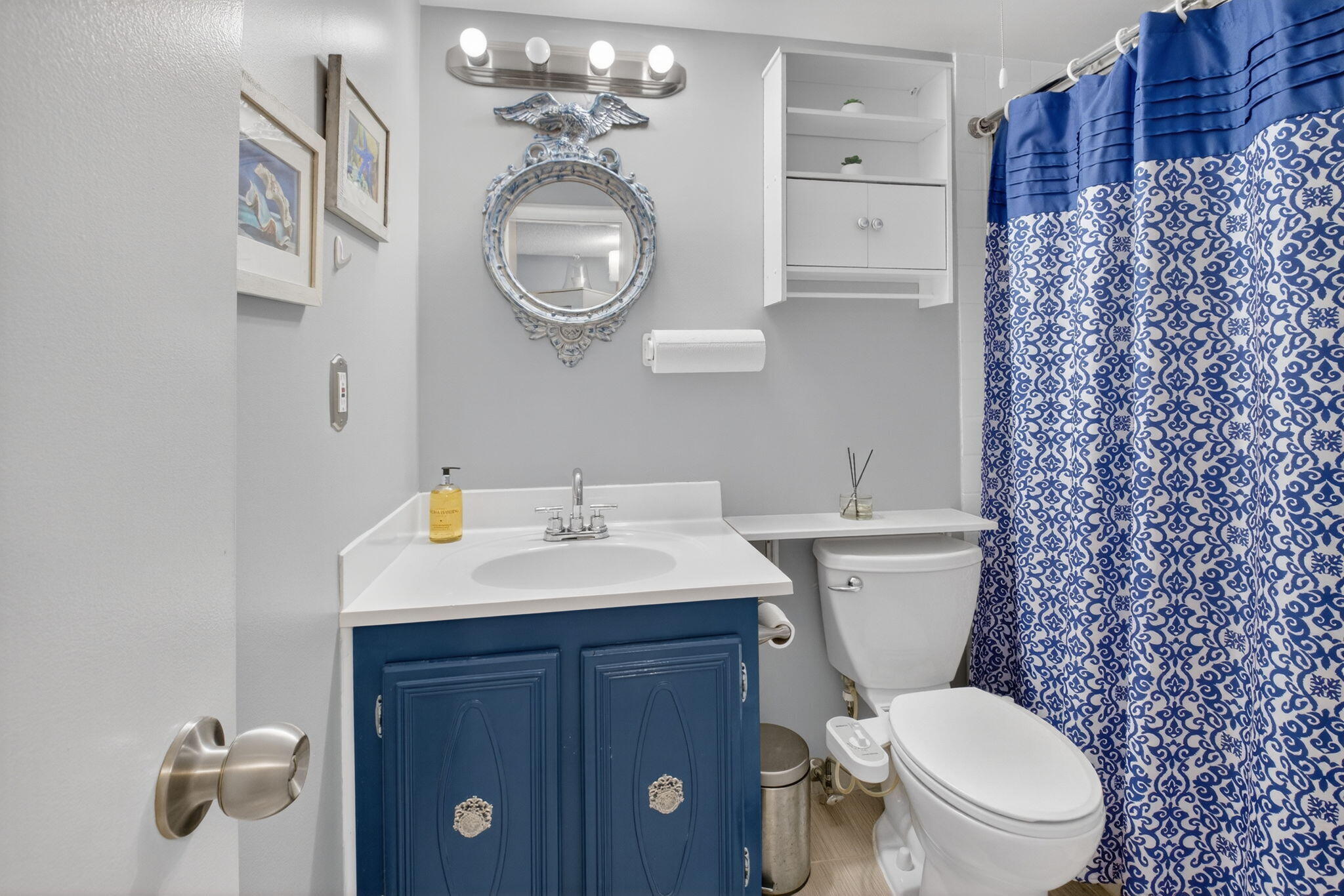 VILLAGES OF ORIOLE ABBEY CONDO - Residential