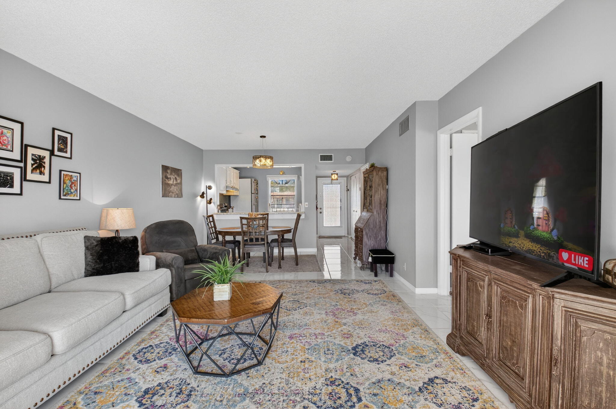 VILLAGES OF ORIOLE ABBEY CONDO - Residential