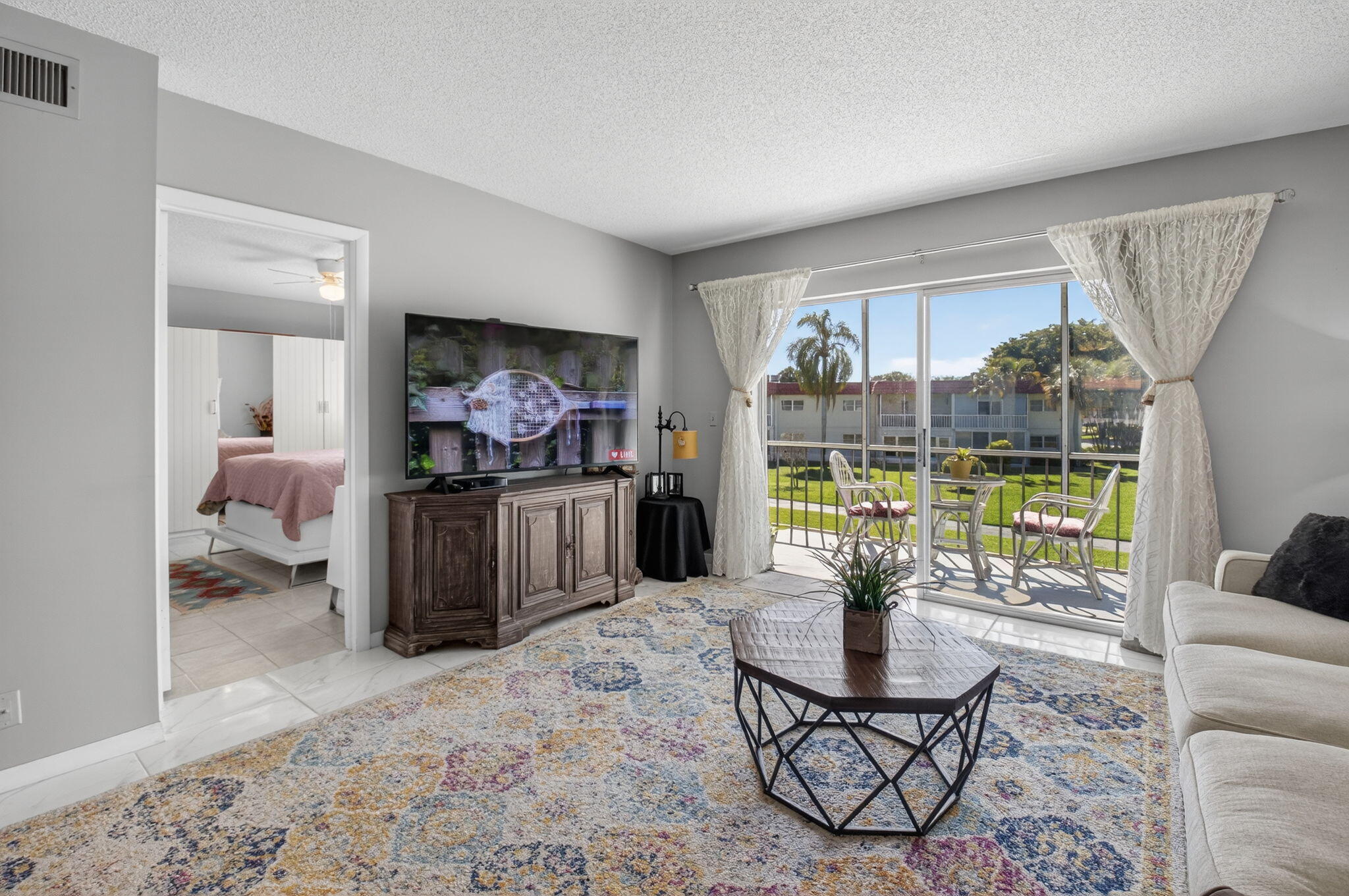 VILLAGES OF ORIOLE ABBEY CONDO - Residential